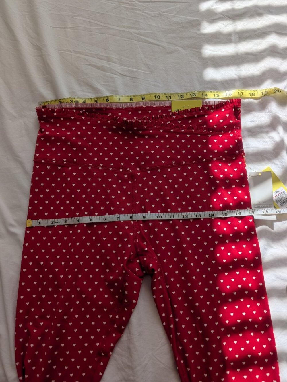 NWT All In Motion Heart Print 7/8 Leggings in Size XXL - Picture 14 of 16
